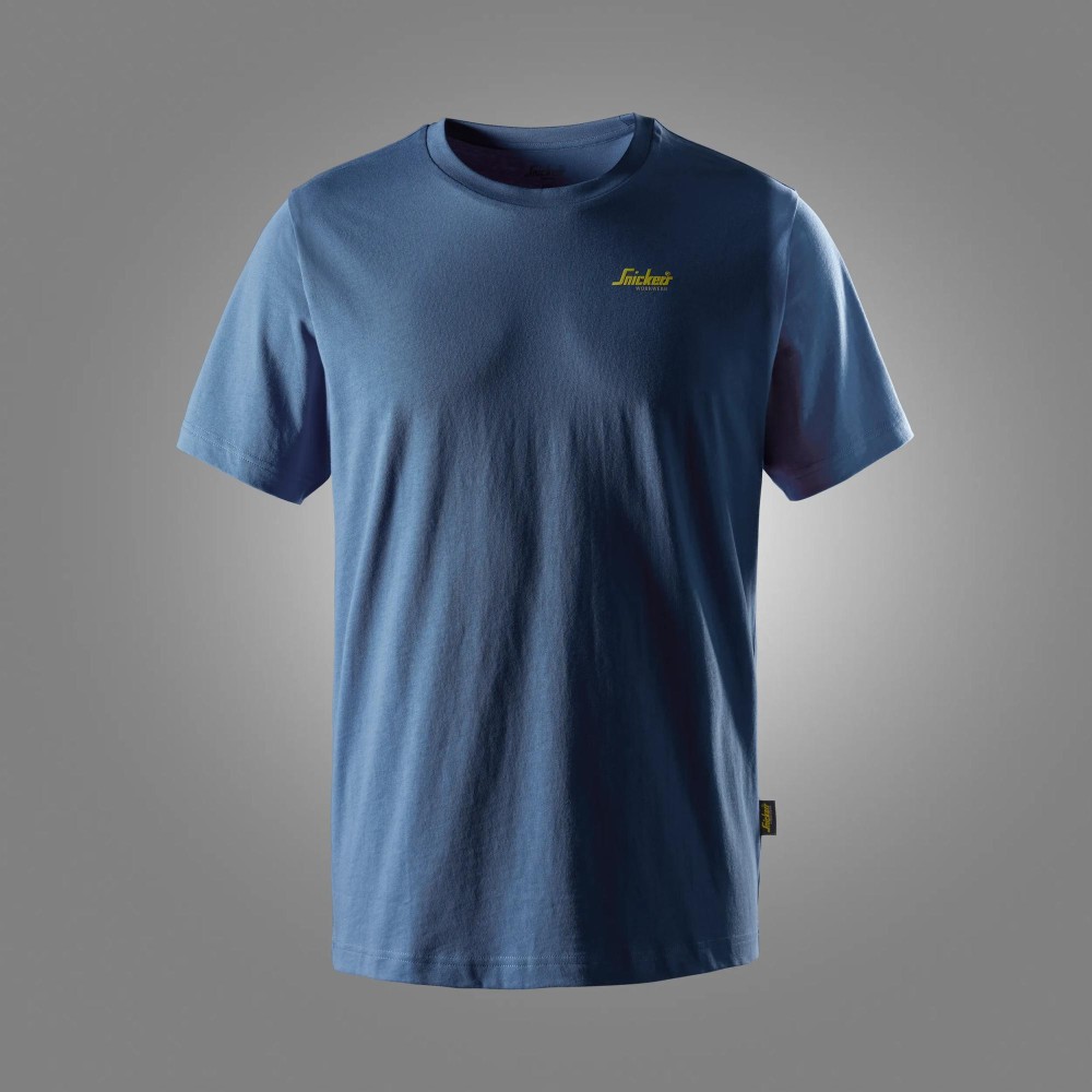 T-Shirt mit kleinem Logo