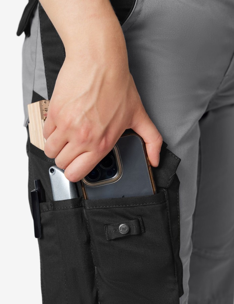 ANNIKA Arbeitsshorts