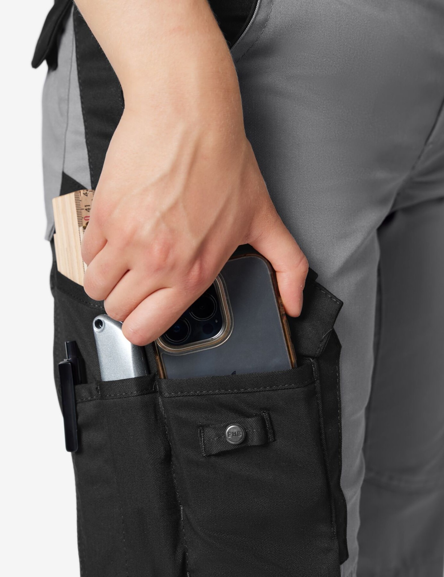 ANNIKA Arbeitsshorts