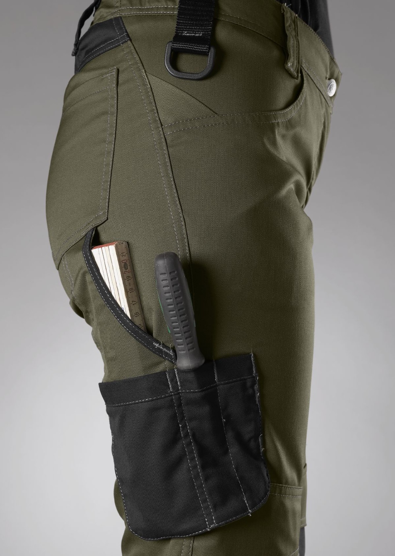 BP® Leichte Arbeitshose mit Kniepolstertaschen für Damen
