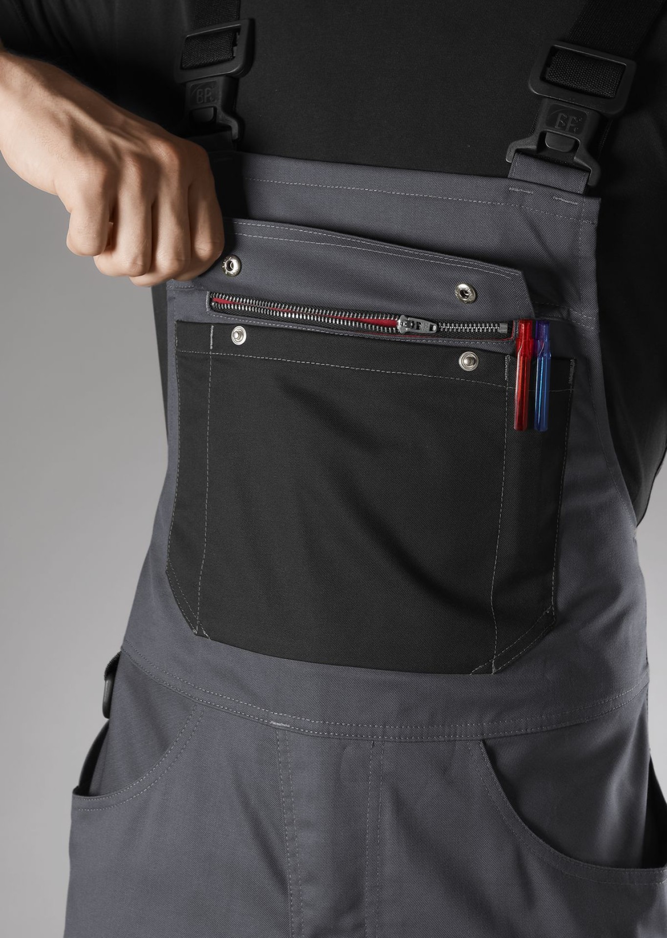 BP® Leichte Latzhose mit Kniepolstertaschen